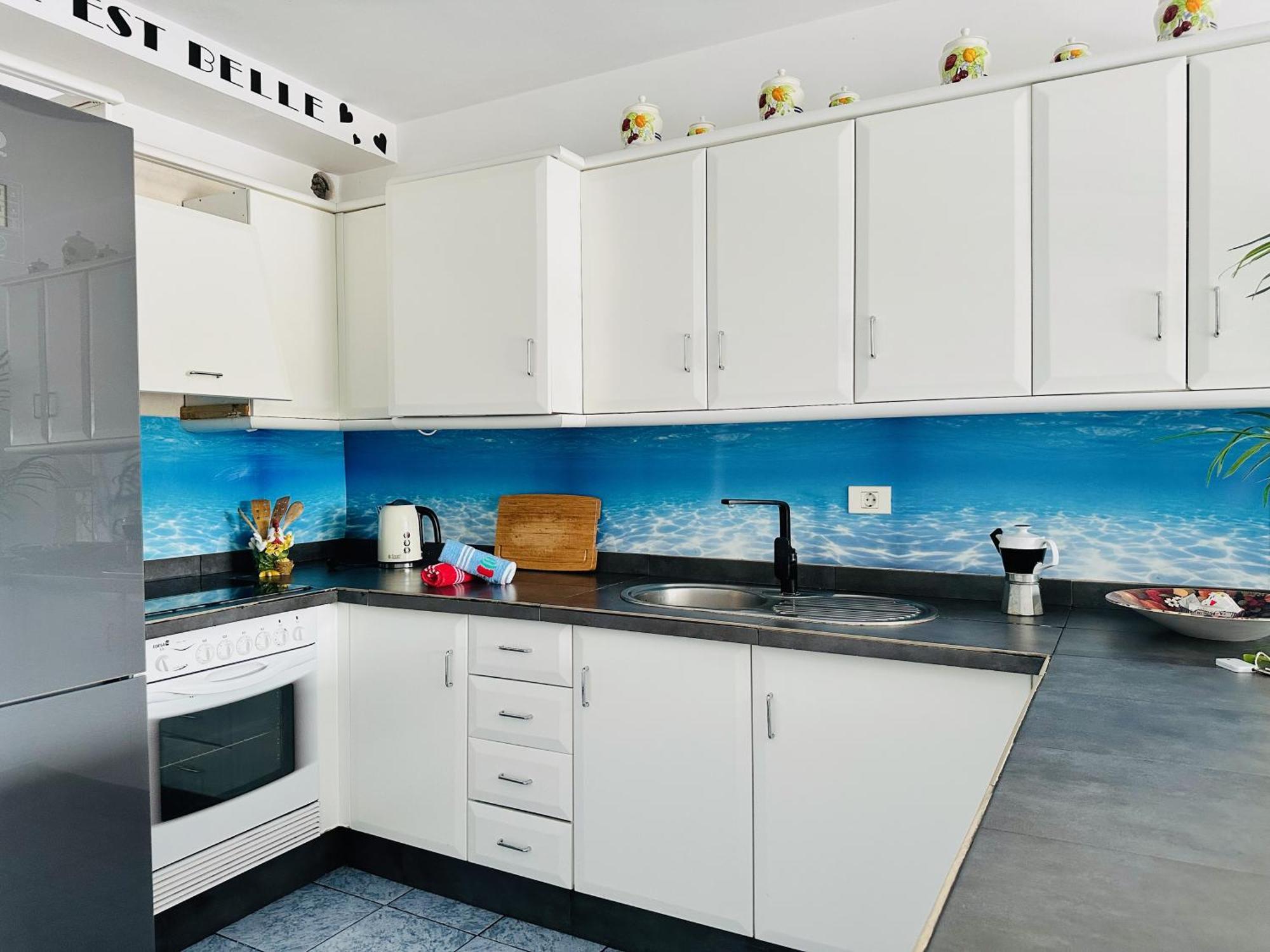 Pambnb - Chic Beachside Apartment Playa San Juan Екстериор снимка